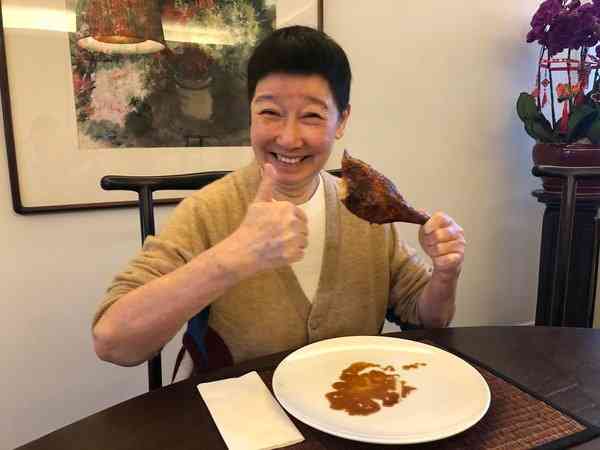 名人健康丨先後患乳癌及3期大腸癌　蘇施黃曝化療恐怖後遺症　2部位現駭人變化