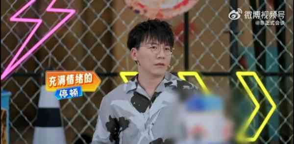 家庭悲劇｜37歲男星淚憶家庭慘況 警察爸爸破案遭報復 哥哥被綁架遭注射藥物致腦殘：永遠停留1歲半