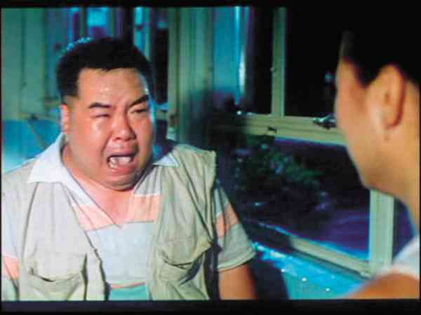 名人健康｜74歲鄭則仕斷崖式消瘦　眼神失焦惹健康隱憂　網民唏噓：肥貓老了