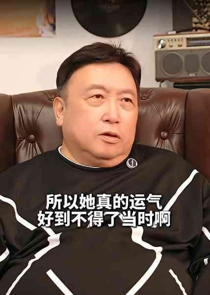 明星近況丨54歲影后白髮現身顯老態 同框型佬老公狀態對比極明顯 網民感慨:老了不少 明星近況丨54歲影后白髮現身顯老態 同框型佬老公狀態對比極明顯 網民感慨:老了不少