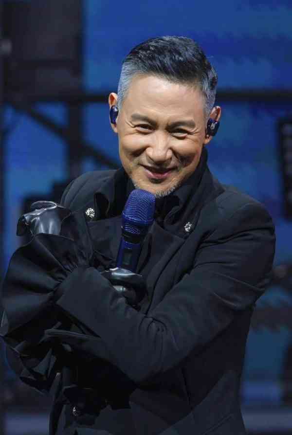 明星近況|張學友現身新加坡 近照曝光被指斷崖式衰老 網民震驚:認唔出邊個 明星近況|張學友現身新加坡 近照曝光被指斷崖式衰老 網民震驚:認唔出邊個