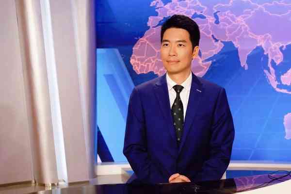 潘蔚林丨前TVB新聞主播罕亮相零老態 　48歲潘蔚林驚人回春任浸大副教授太太同為新聞之花