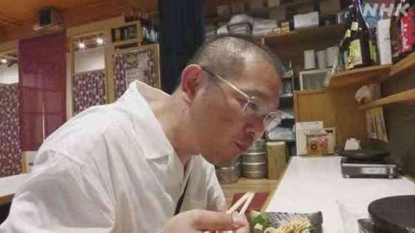 食用安全｜日本每年逾千人食雞肉刺身中毒　50歲男吃一口生雞肉染惡菌全身癱瘓　嘆無法痊癒：盼大眾三思