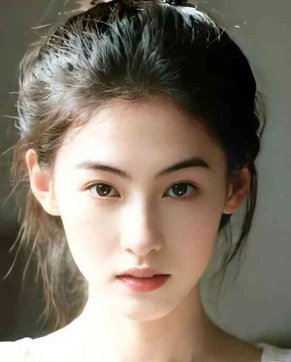 張柏芝｜46歲張柏芝病容曝光面露疲態　自爆「非常貧血」日服3次補血劑