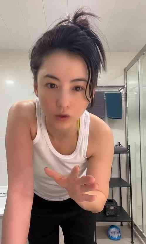 張柏芝｜46歲張柏芝病容曝光面露疲態　自爆「非常貧血」日服3次補血劑