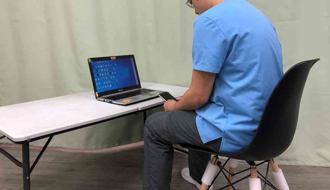 腰椎痛症︱世界盃睇波久坐腰痛5大預防方法＋自製大枕頭擺放技巧＋坐姿建議