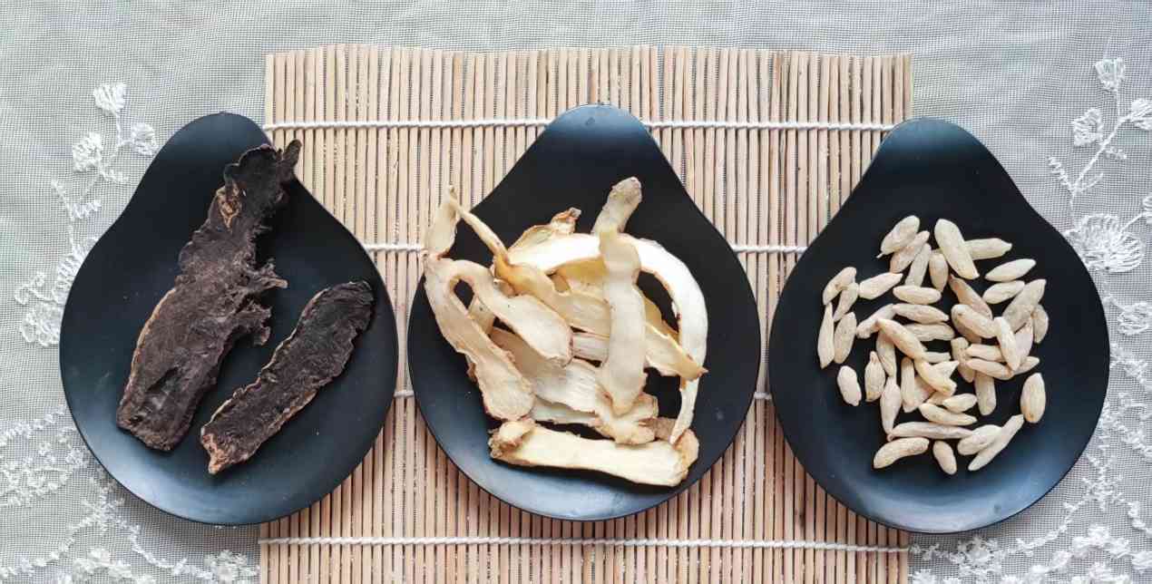電療屬火損耗陰液，2案例拆解八字，中藥階段性調理分析