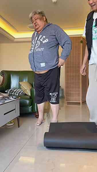 明星健康︱61歲林雪臉上驚現巨大黑斑　體重曾達300磅陀巨腩恐藏健康隱憂