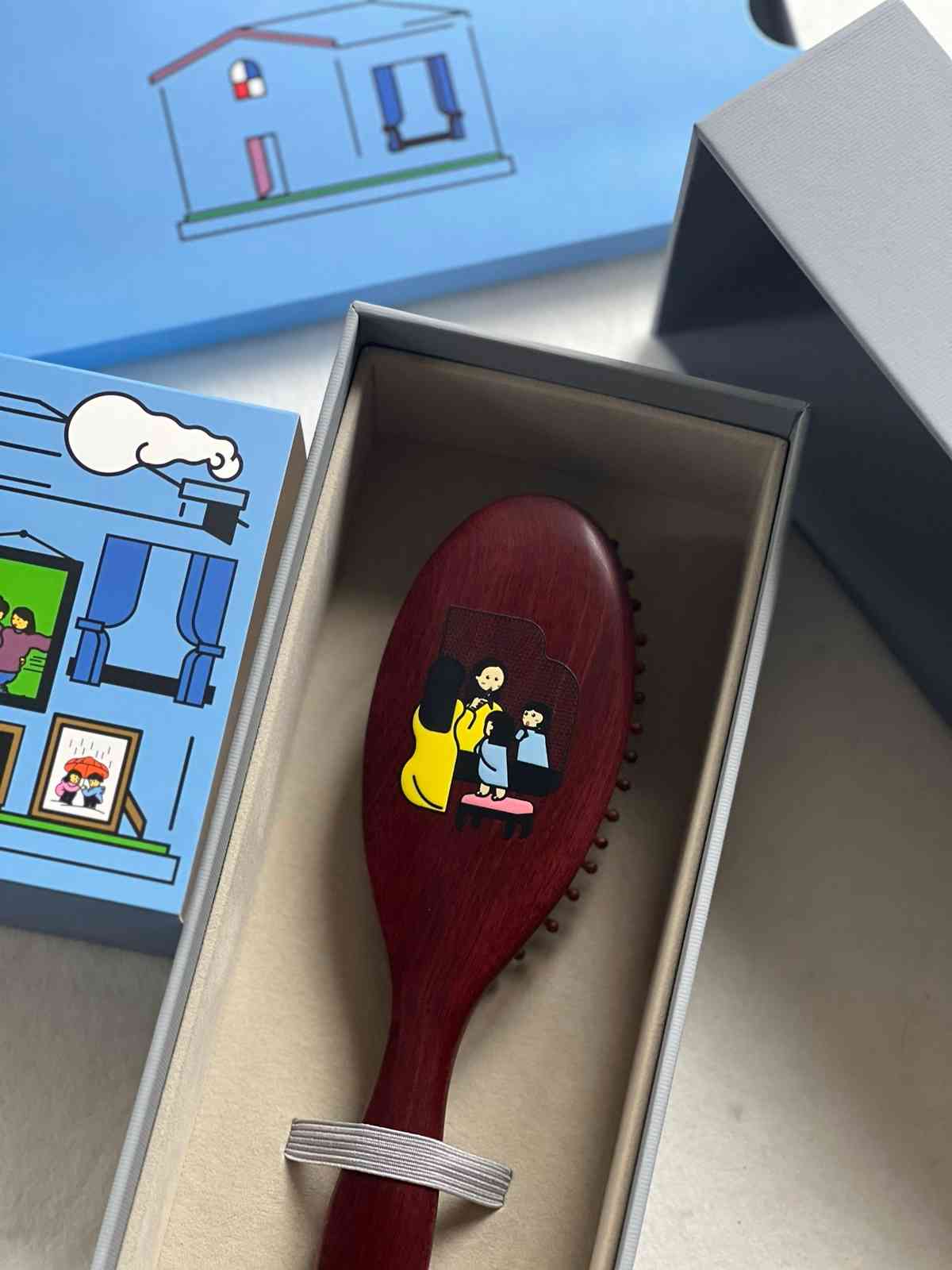 內地與本地設計的靈魂碰撞:走進譚木匠香港概念店,看梳理手心藝序的心思 內地與本地設計的靈魂碰撞:走進譚木匠香港概念店,看梳理手心藝序的心思