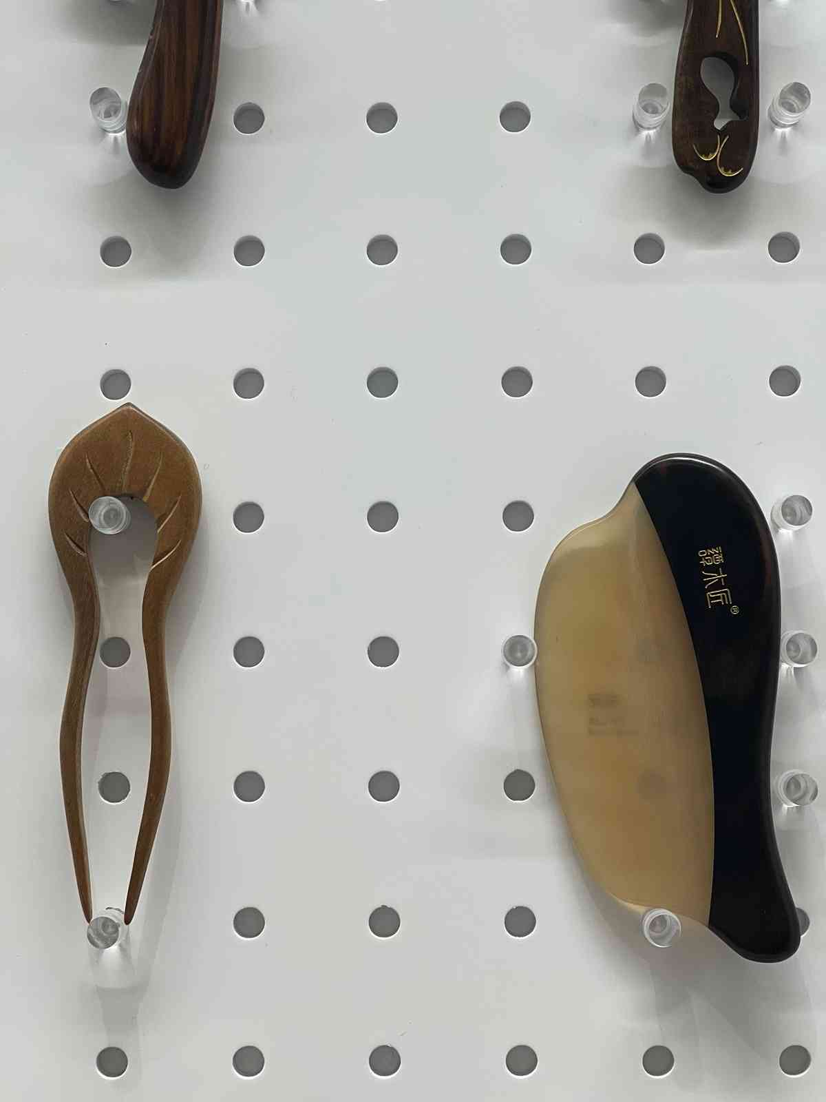 內地與本地設計的靈魂碰撞:走進譚木匠香港概念店,看梳理手心藝序的心思 內地與本地設計的靈魂碰撞:走進譚木匠香港概念店,看梳理手心藝序的心思