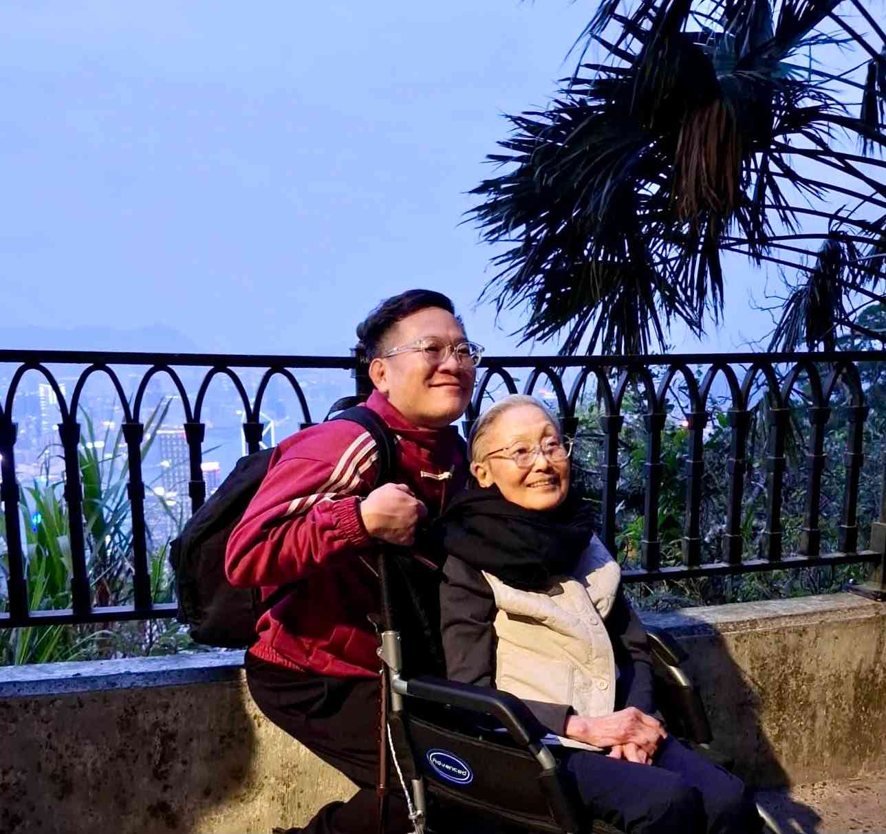劉以鬯的香港一千零一夜：在二零二六年的城巿記憶裡，尋找《香港故事》的初心