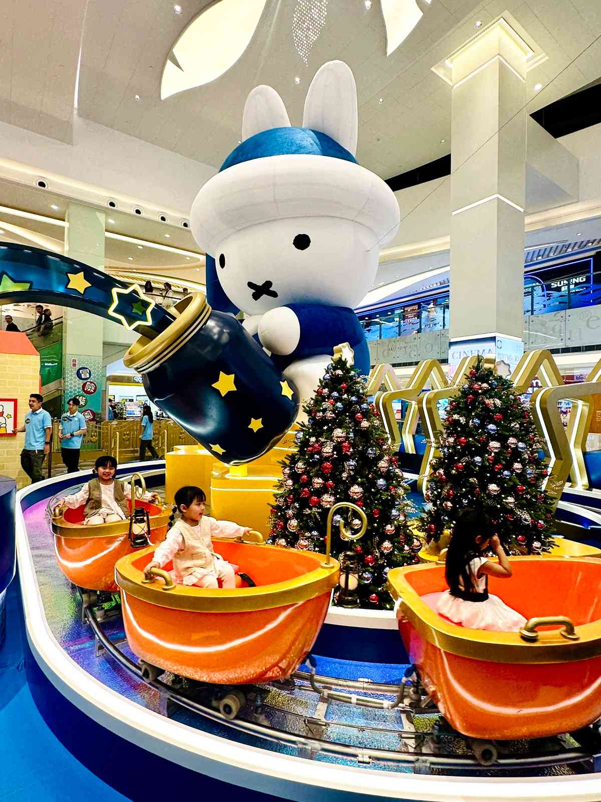 聖誕好去處2025｜miffy聖誕小鎮登陸將軍澳：全港獨家miffy電動小船、miffy粉絲見面會、玩遊戲贏miffy限量精品