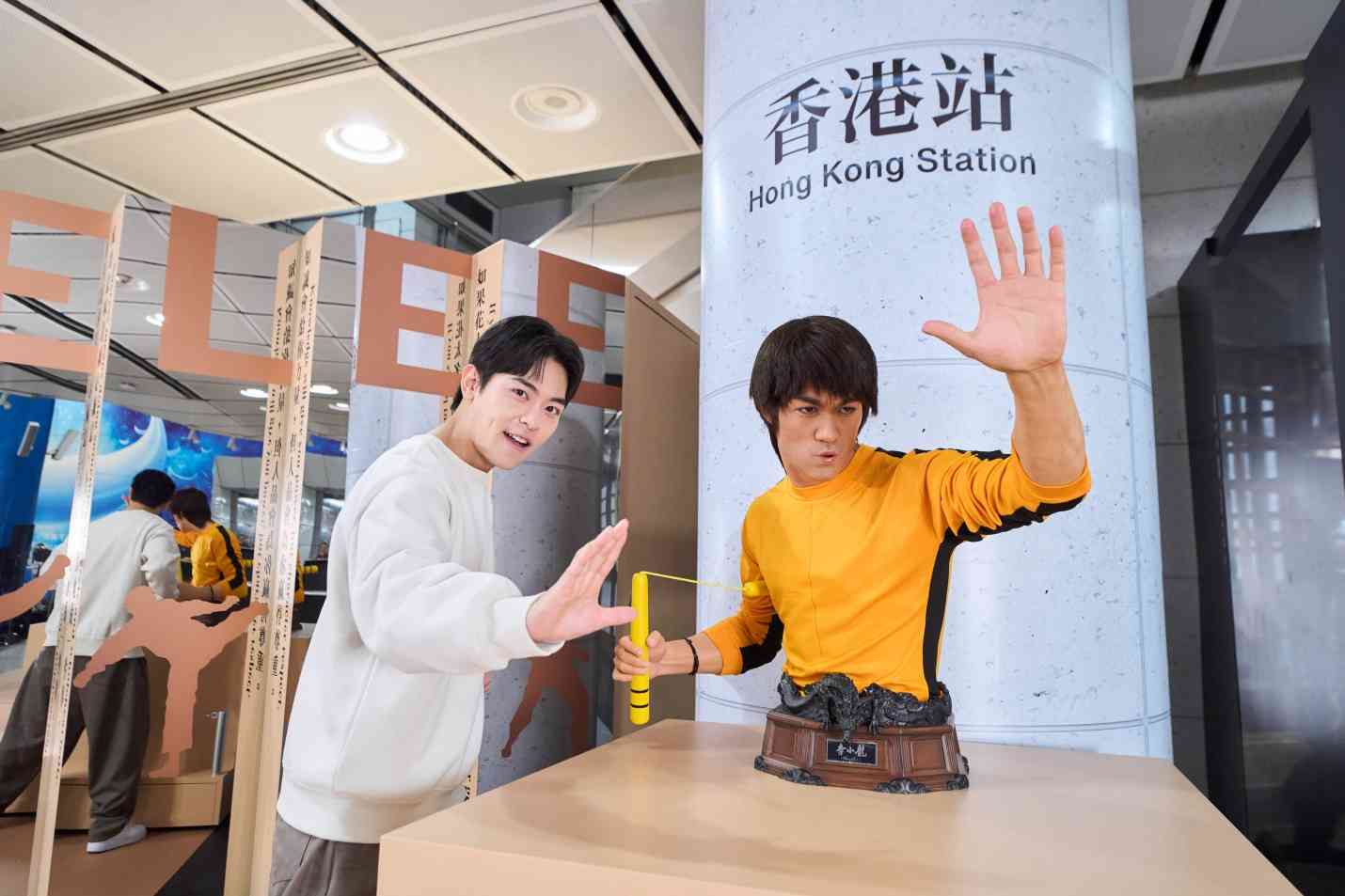 李小龍誕生85周年︱港鐵站展覽1:1半身像＋珍藏照片海報＋免費派紀念卡