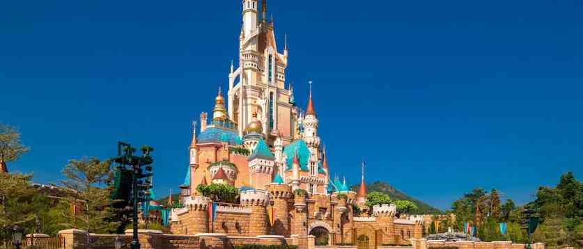 宏福苑大火｜迪士尼捐一千萬元，夜間匯演暫停至12.7＋指定門票半年內入園