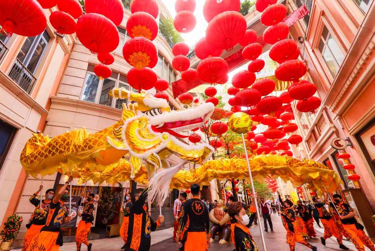 2026農曆新年好去處︱利東街桃花庭院+花燈海打卡+北角匯巨型櫻花樹人寵同樂 2026農曆新年好去處︱利東街桃花庭院+花燈海打卡+北角匯巨型櫻花樹人寵同樂