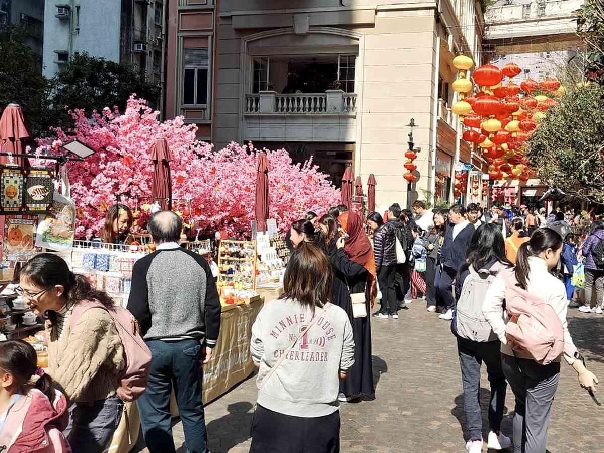 2026農曆新年好去處︱利東街桃花庭院+花燈海打卡+北角匯巨型櫻花樹人寵同樂 2026農曆新年好去處︱利東街桃花庭院+花燈海打卡+北角匯巨型櫻花樹人寵同樂