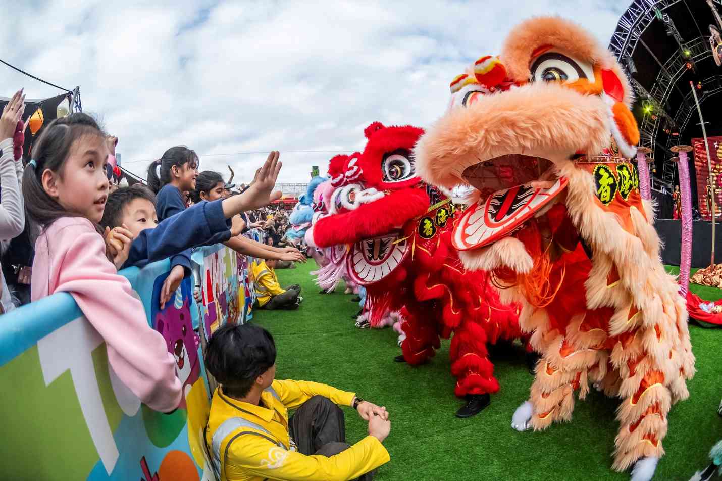 農曆新年好去處2026︱屬馬、姓名含「馬」字AIA嘉年華免費入場 ！新春麻將派對＋限定毛公仔