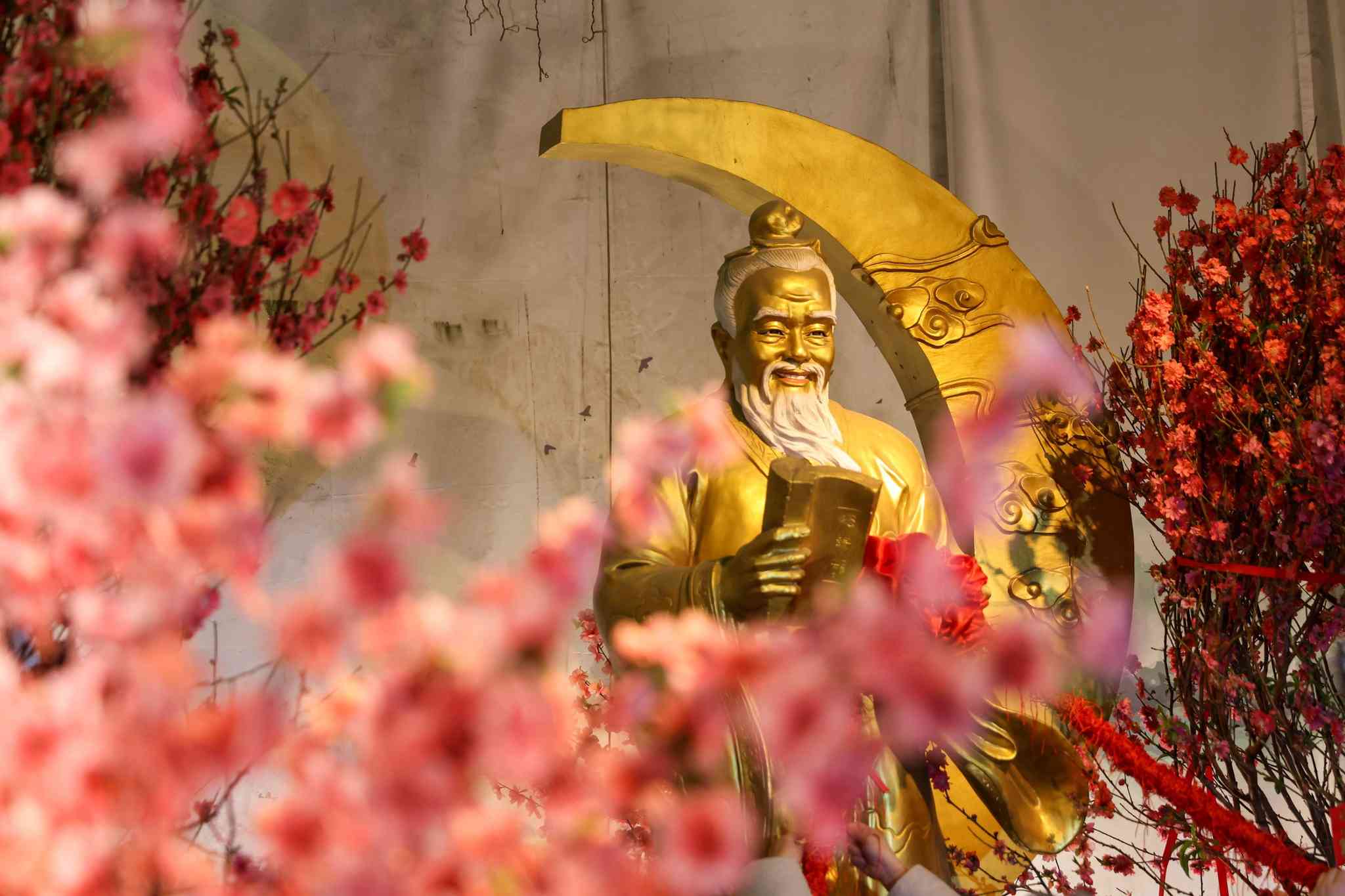 元宵好去處2026︱黃大仙祠新月老殿參拜＋手繩求良緣＋派湯圓手燈＋可愛文創精品＋開放時間