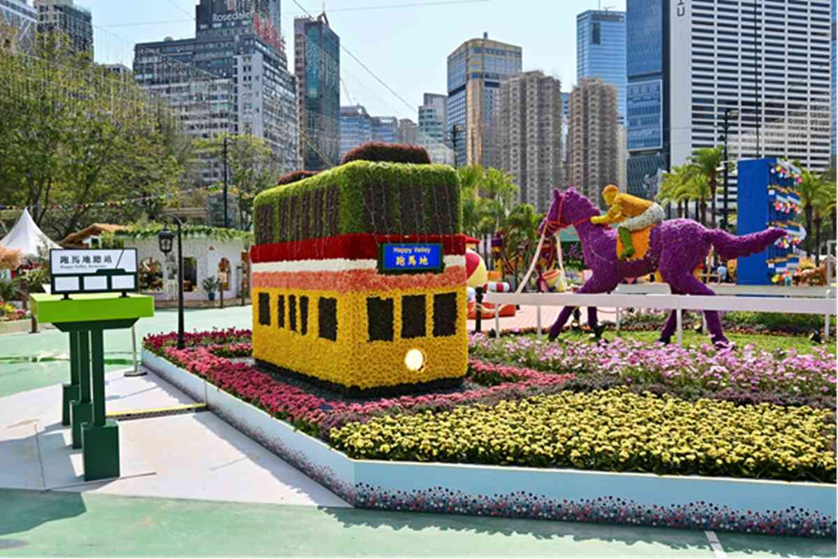 香港花展2026|維園巨型紫羅蘭打卡牆+鬱金香花海+點心/蛋撻主題園圃+微型藝術展+美食推介 香港花展2026|維園巨型紫羅蘭打卡牆+鬱金香花海+點心/蛋撻主題園圃+微型藝術展+美食推介