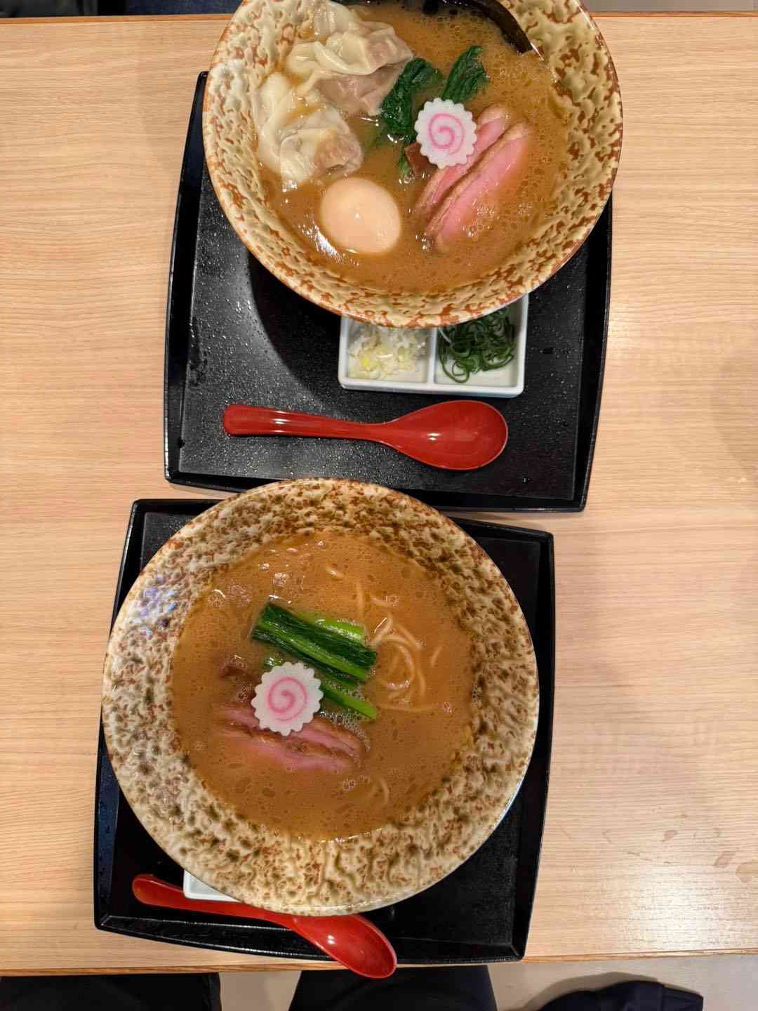 蘇民峰東京率先賞櫻!跟蘇師傅銀座揾食:厚切熟成牛舌串燒、鴨拉麵、炭燒鰻魚、河豚料理 蘇民峰東京率先賞櫻!跟蘇師傅銀座揾食:厚切熟成牛舌串燒、鴨拉麵、炭燒鰻魚、河豚料理