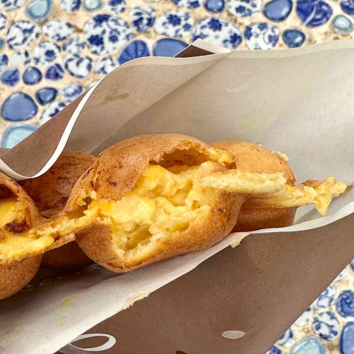 澳門6大打卡美食｜記者親身試食！開心果麻糬蛋撻、咖喱魚蛋雞蛋仔、花花龍鬚糖