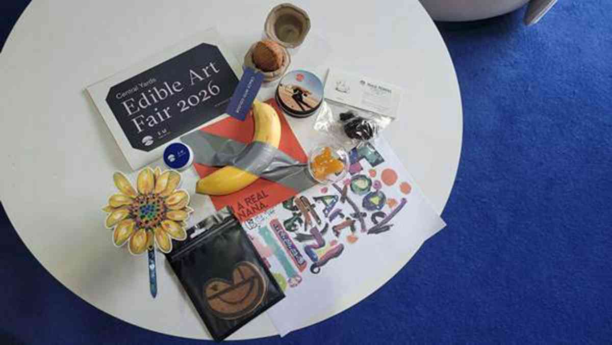 Central Yards 中環藝嚐展︱十大浸沉式體驗展區+脆皮香蕉+普普氣球狗啫喱+向日葵打卡位 Central Yards 中環藝嚐展︱十大浸沉式體驗展區+脆皮香蕉+普普氣球狗啫喱+向日葵打卡位