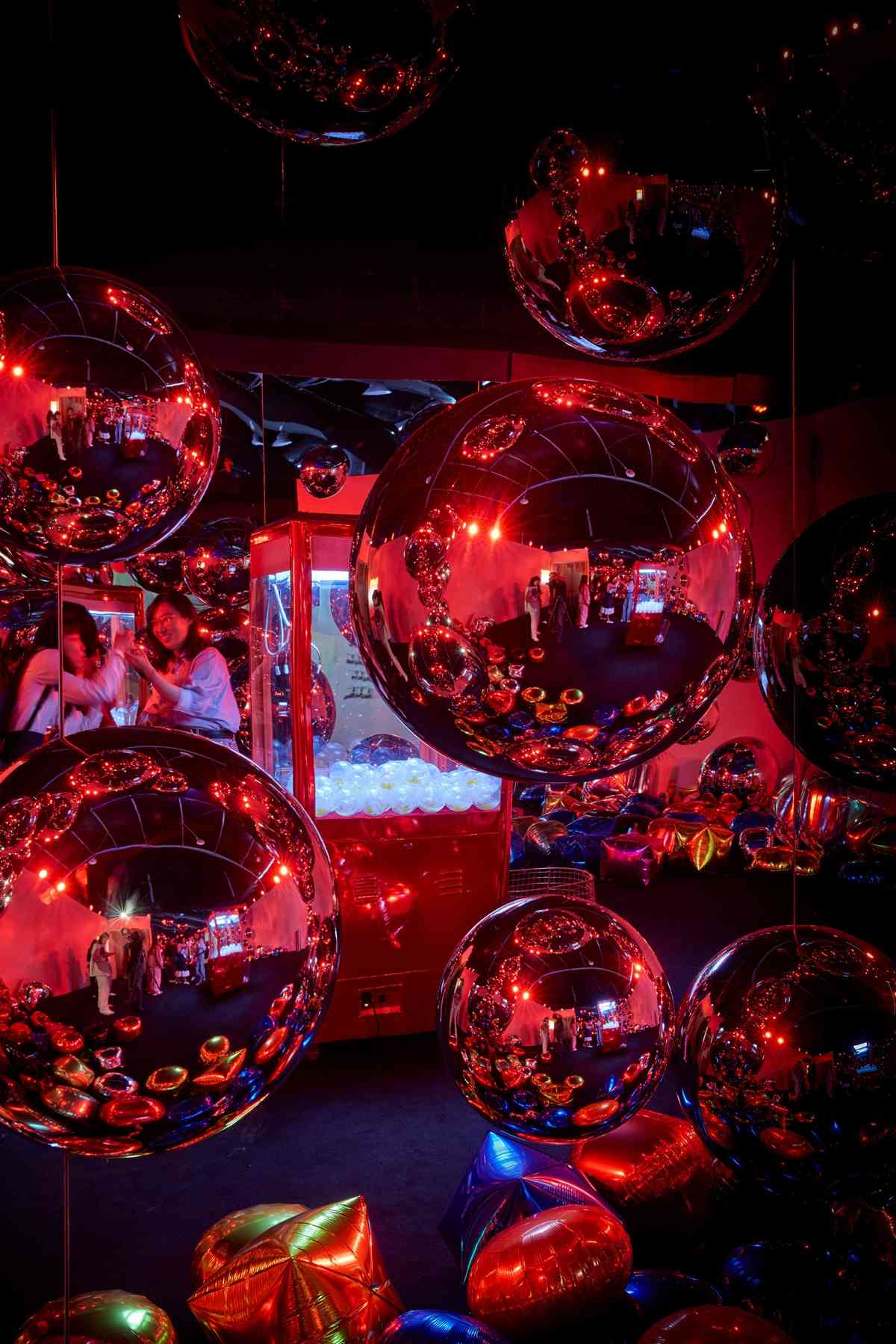 Central Yards 中環藝嚐展︱十大浸沉式體驗展區+脆皮香蕉+普普氣球狗啫喱+向日葵打卡位 Central Yards 中環藝嚐展︱十大浸沉式體驗展區+脆皮香蕉+普普氣球狗啫喱+向日葵打卡位