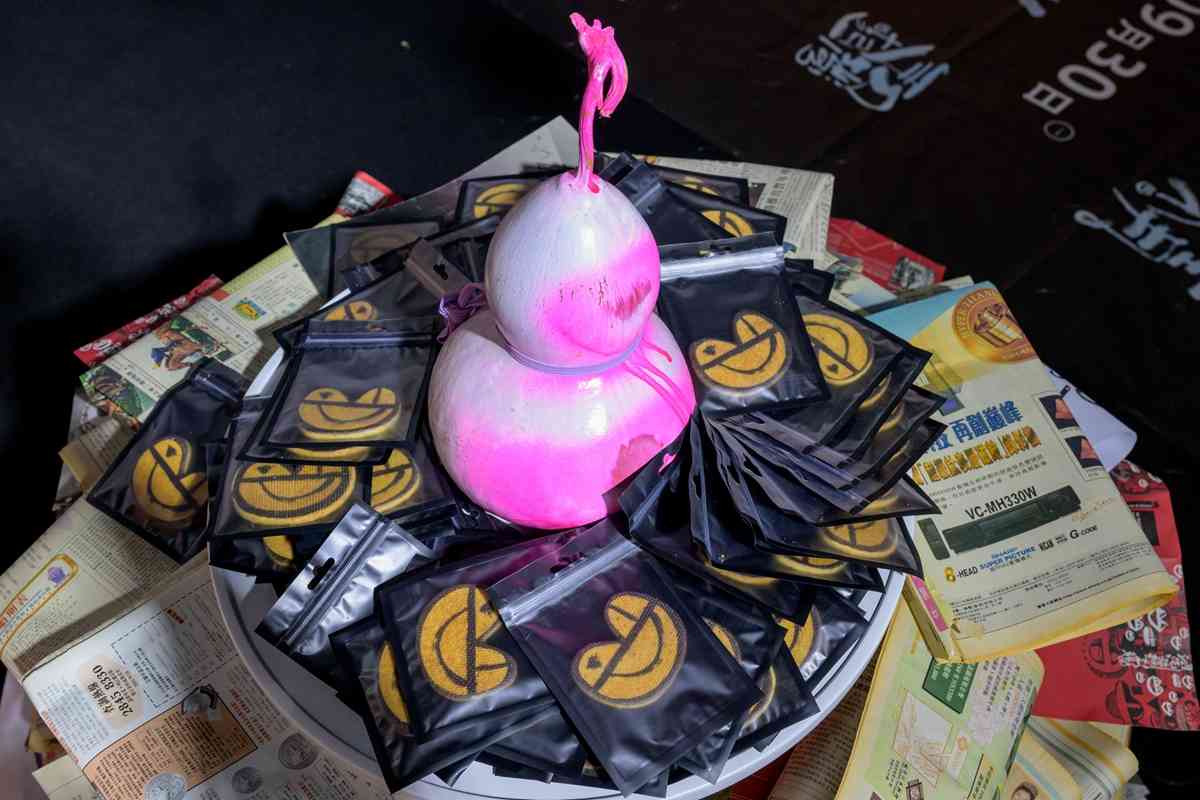 Central Yards 中環藝嚐展︱十大浸沉式體驗展區+脆皮香蕉+普普氣球狗啫喱+向日葵打卡位 Central Yards 中環藝嚐展︱十大浸沉式體驗展區+脆皮香蕉+普普氣球狗啫喱+向日葵打卡位