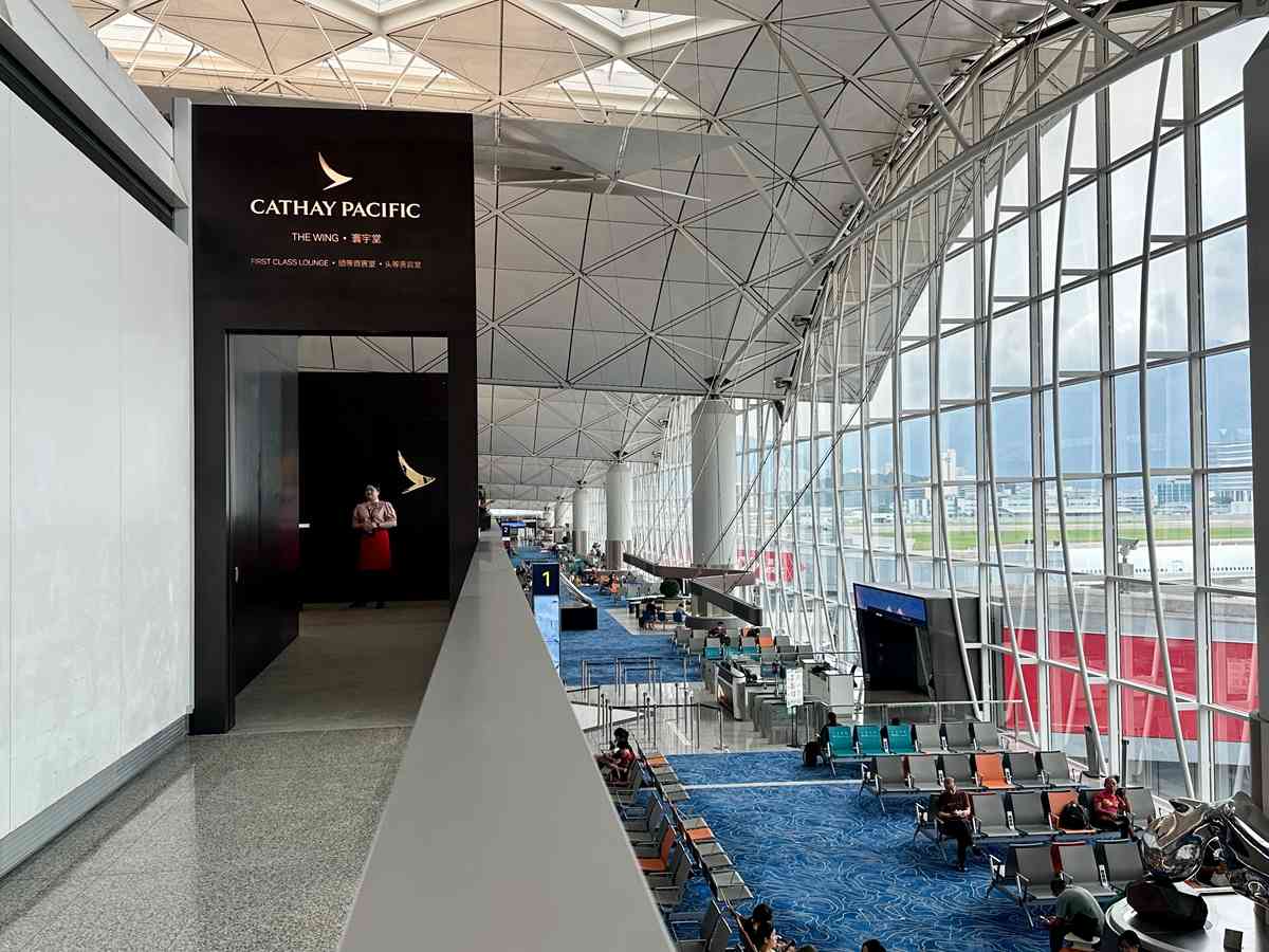 國泰「寰宇堂」頭等貴賓室重開：著名中菜館「卅二公館」設計特色餐單、提供肩頸／頭部／足部按摩及眼部護理服務