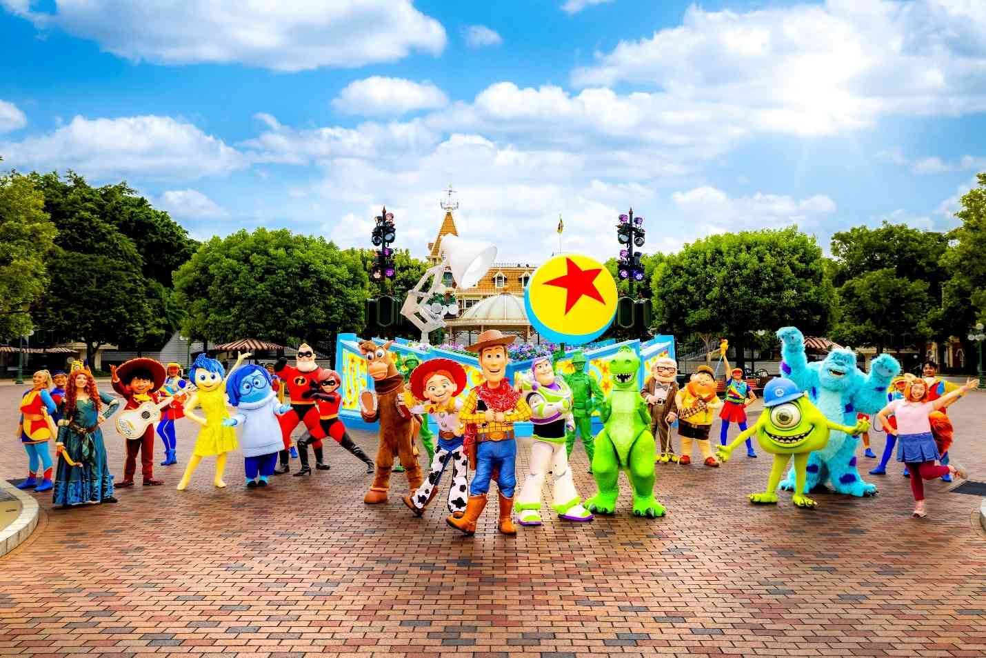 迪士尼樂園優惠︱大人小童價優惠門票$499起+必睇全新Pixar好友星空匯演+最新美食商品推介 迪士尼樂園優惠︱大人小童價優惠門票$499起+必睇全新Pixar好友星空匯演+最新美食商品推介