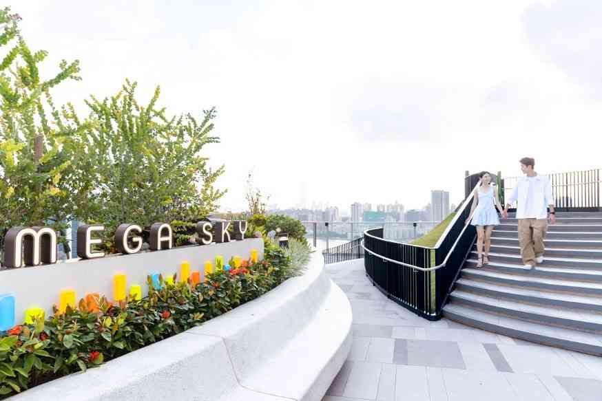 九龍灣MegaBox 3萬呎空中花園登場＋270度景觀打卡＋花藝光影匯演＋韓式餐酒館85折優惠