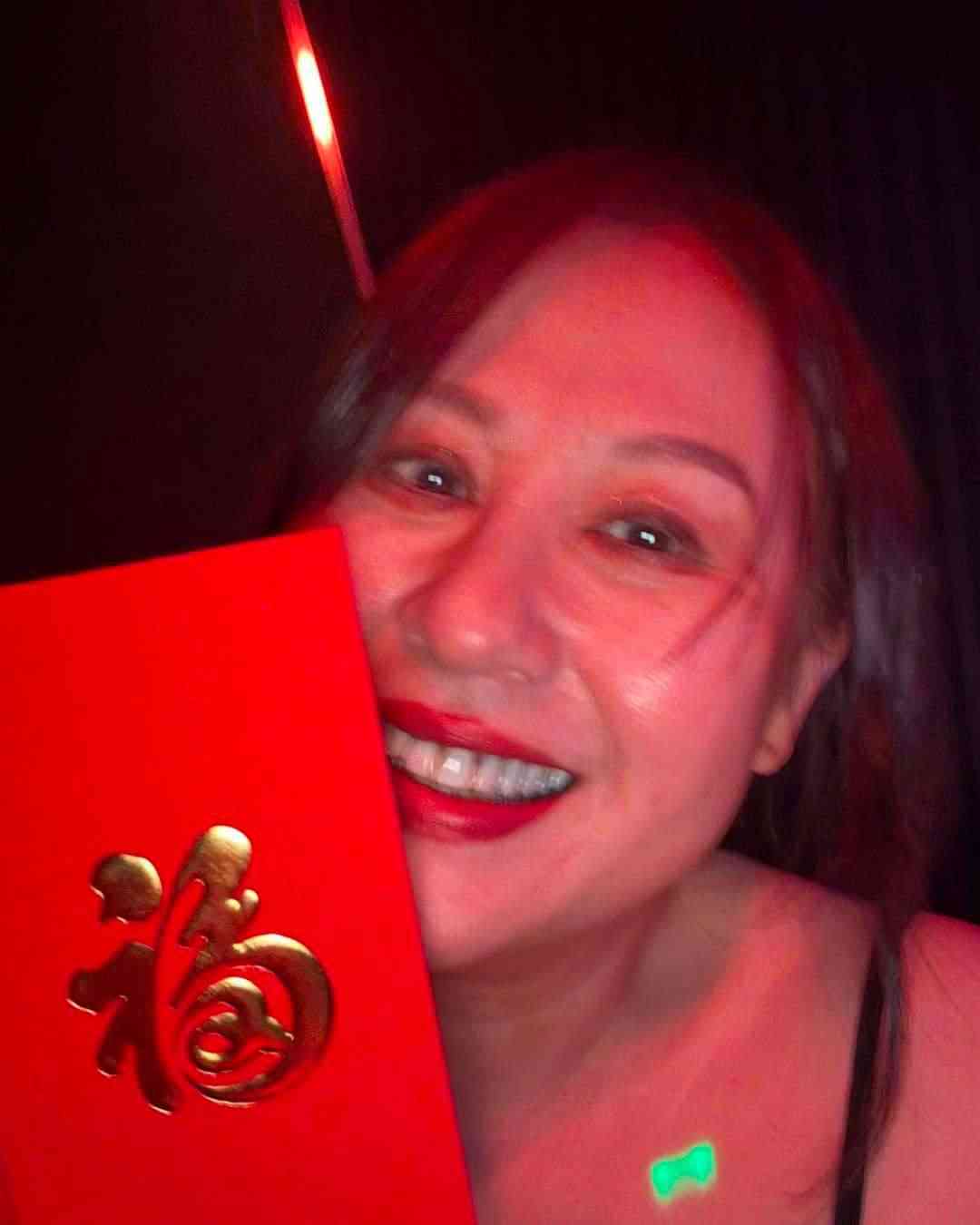江欣燕丨江欣燕59歲生日素顏零濾鏡真實容貌曝光　曾患甲亢需長期服藥與商人奉子成婚不幸小產