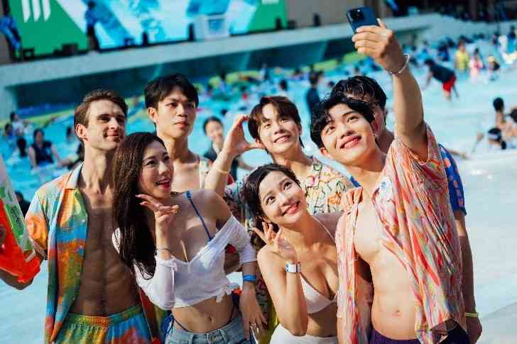 海洋公園優惠︱水上樂園80 年代廣東歌DJ派對＋巨型霓虹燈打卡＋長者$2入場＋門票半價低至$69起