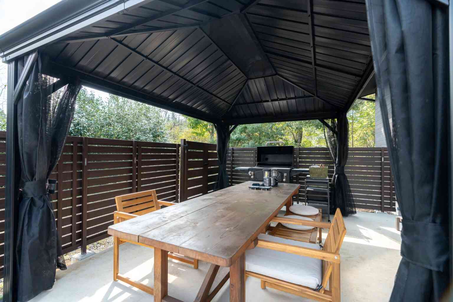 富士山放題！$4,860起包起獨立屋：絕景風呂＋室內圍爐裏BBQ＋2025年9月新開業！最平人均$770