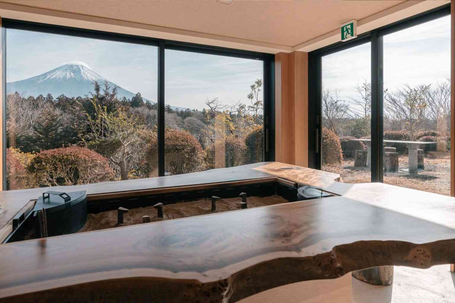 富士山放題！$4,860起包起獨立屋：絕景風呂＋室內圍爐裏BBQ＋2025年9月新開業！最平人均$770