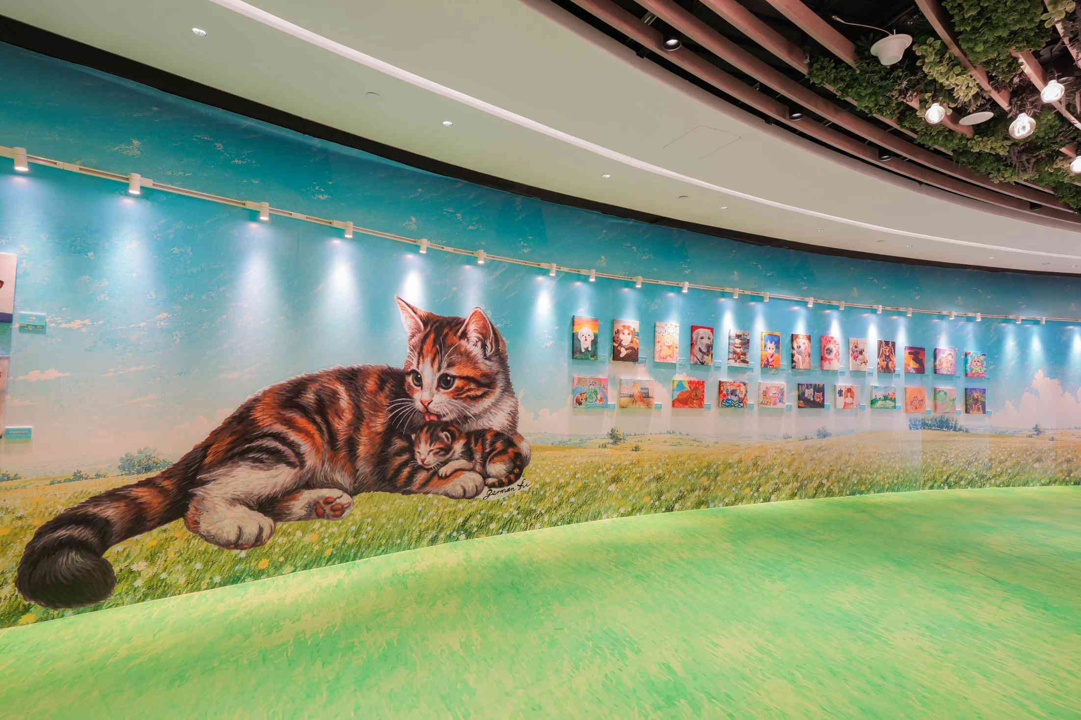 九龍灣好去處︱Mega Sky 空中花園日落美景＋巨型哥基裝置＋貓咪壁畫＋貓狗主題光影匯演