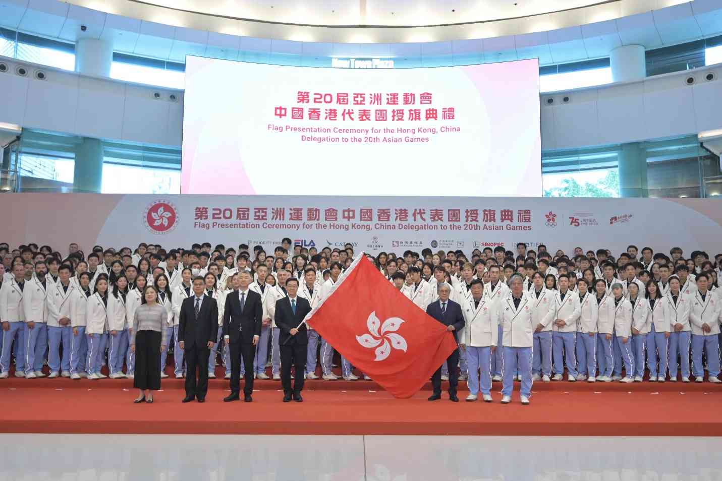 亞運會2026︱港隊派出約580位運動員＋啟德零售館免費直播賽事＋主場館外牆燈光展＋期間限定店