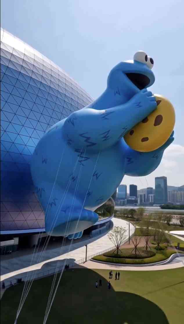 Merry Balloon Hong Kong2026︱大型IP氣球巡遊12月27日啟德登場+Cookie Monster與Snoopy率先曝光+市集橫跨聖誕 Merry Balloon Hong Kong2026︱大型IP氣球巡遊12月27日啟德登場+Cookie Monster與Snoopy率先曝光+市集橫跨聖誕