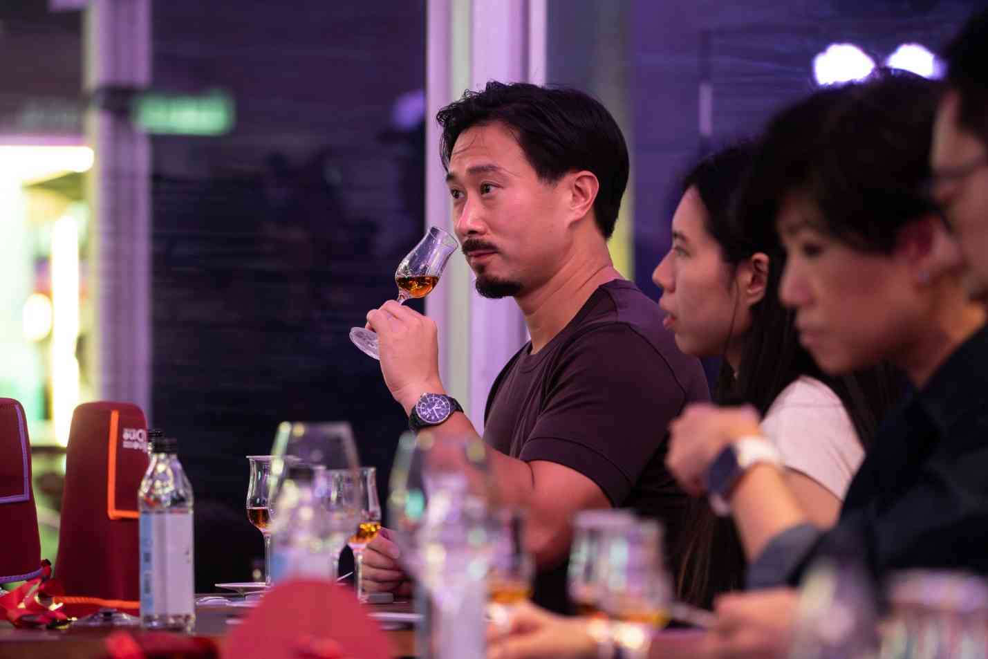 香港美酒佳餚巡禮2026︱10.29開鑼六大攻略︰網上購票免入場費＋周五周六開放至凌晨1時＋星級食預告