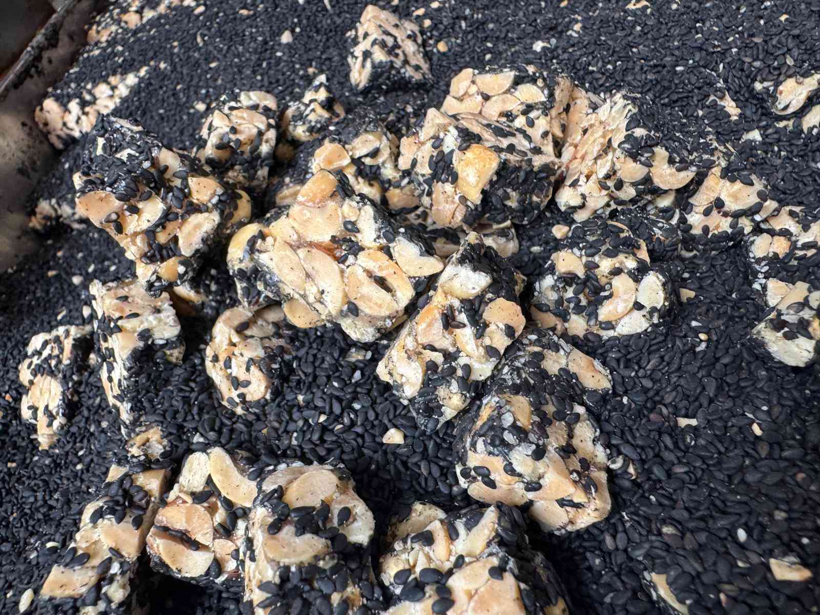 澳門合記手工花生糖 40年街頭車仔檔老字號