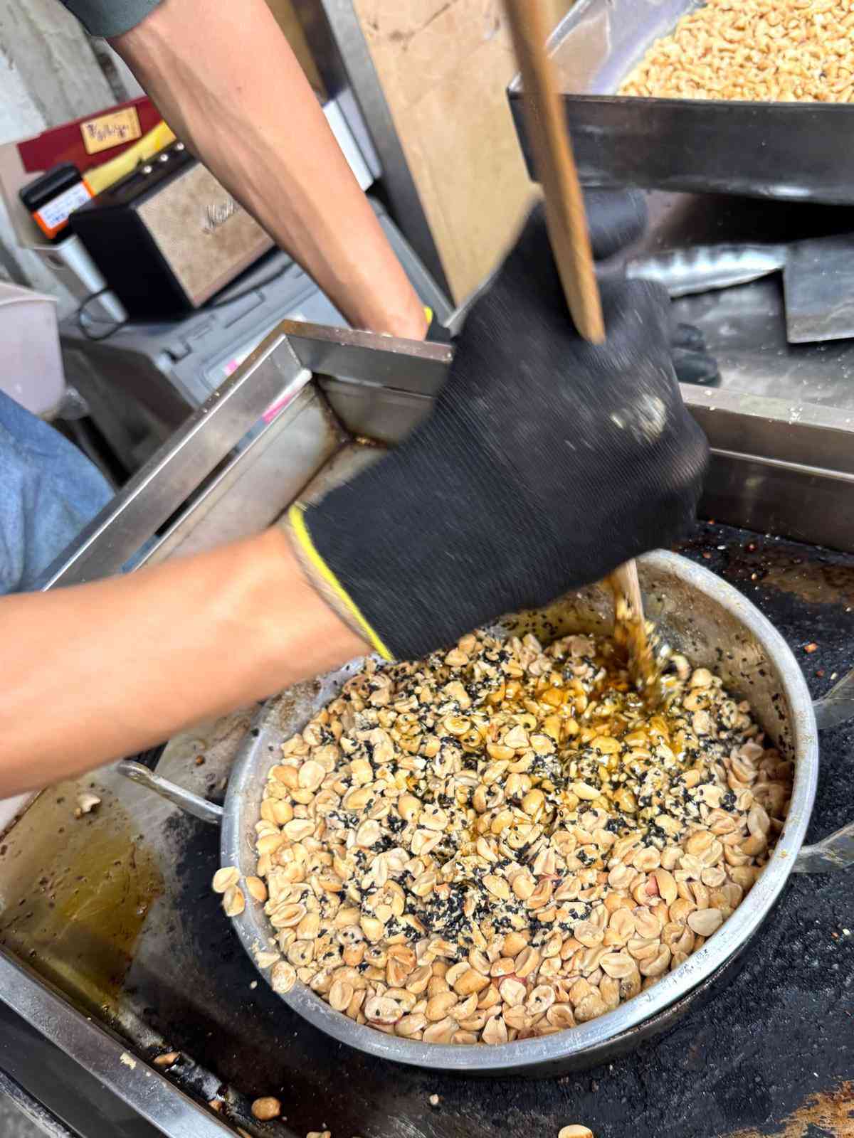 澳門合記手工花生糖 40年街頭車仔檔老字號