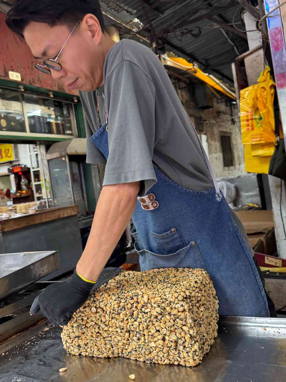 澳門合記手工花生糖 40年街頭車仔檔老字號