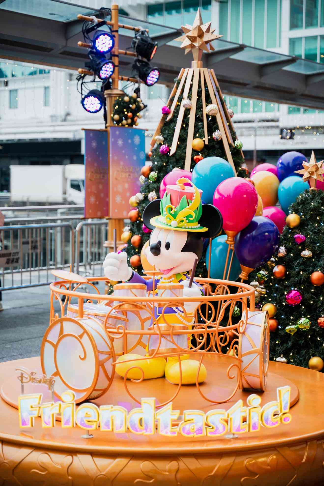 聖誕好去處2025︱海港城迪士尼9 米高奇妙聖誕樹，米奇/Duffy 與好友/魔雪奇緣世界打卡位＋快閃店