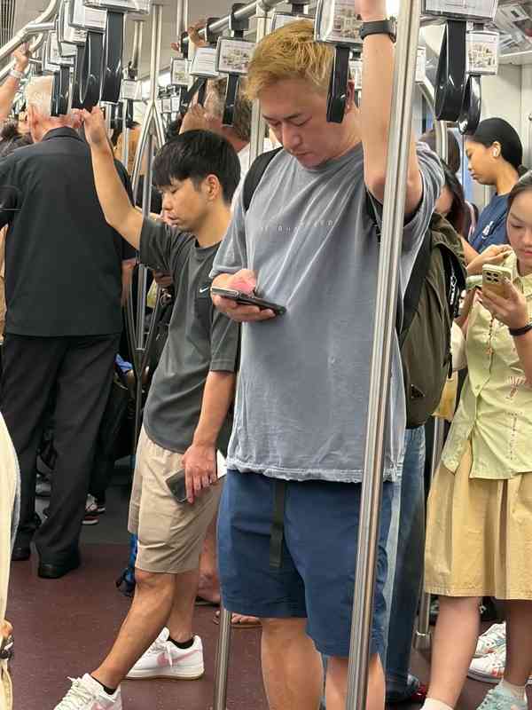 明星近況｜吳卓羲同期前TVB靚仔小生被偶遇 身形發福凸腩惹觸目 患遺傳病淡出幕前轉做廚師