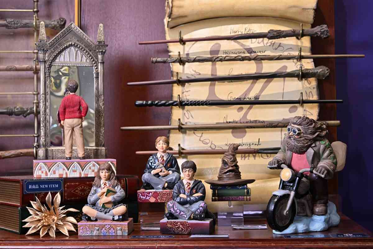 海港城Mahou Dokoro哈利波特主題快閃店︱主題聖誕樹掛飾＋保暖圍巾拖鞋＋限定商品