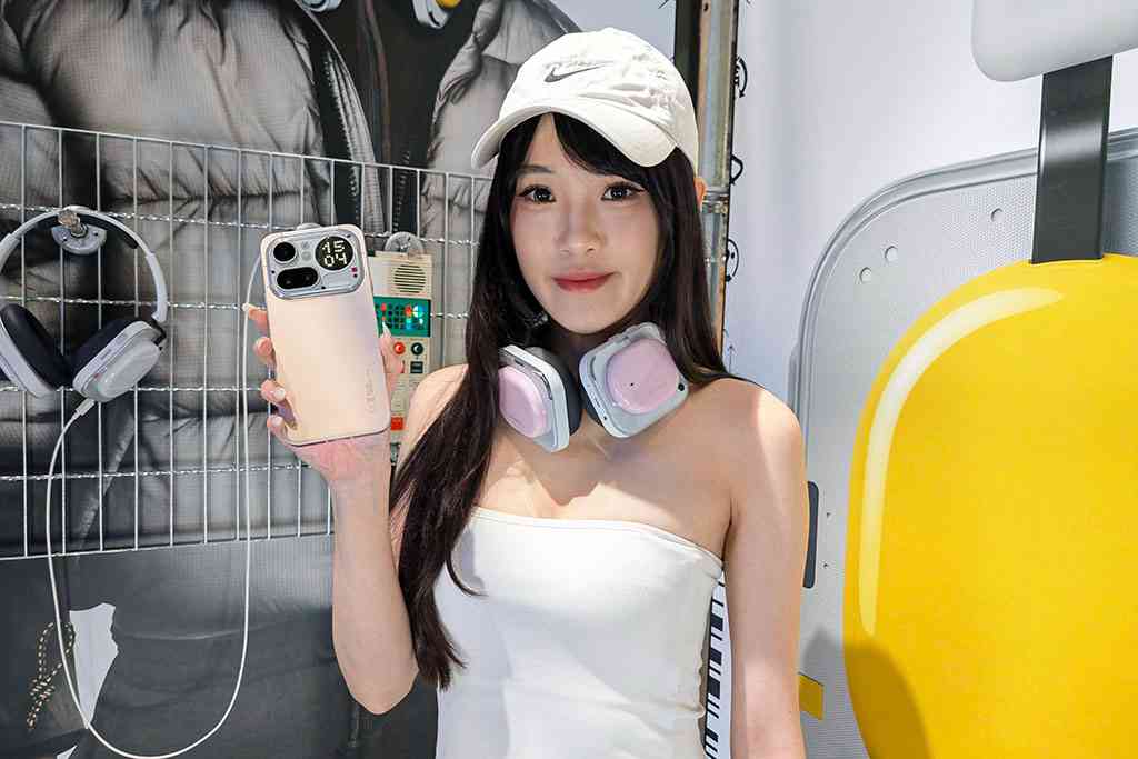 Nothing Phone (4a) 配潛望式長焦鏡頭  Glyph Bar燈延續玩味設計