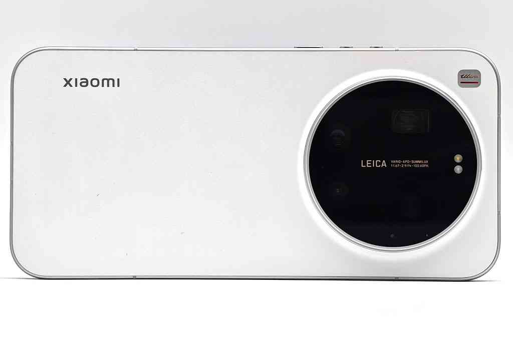 Xiaomi 17 Ultra │ Leica 2億像素長焦配1吋主鏡頭，進一步提升專業隨身相機定位