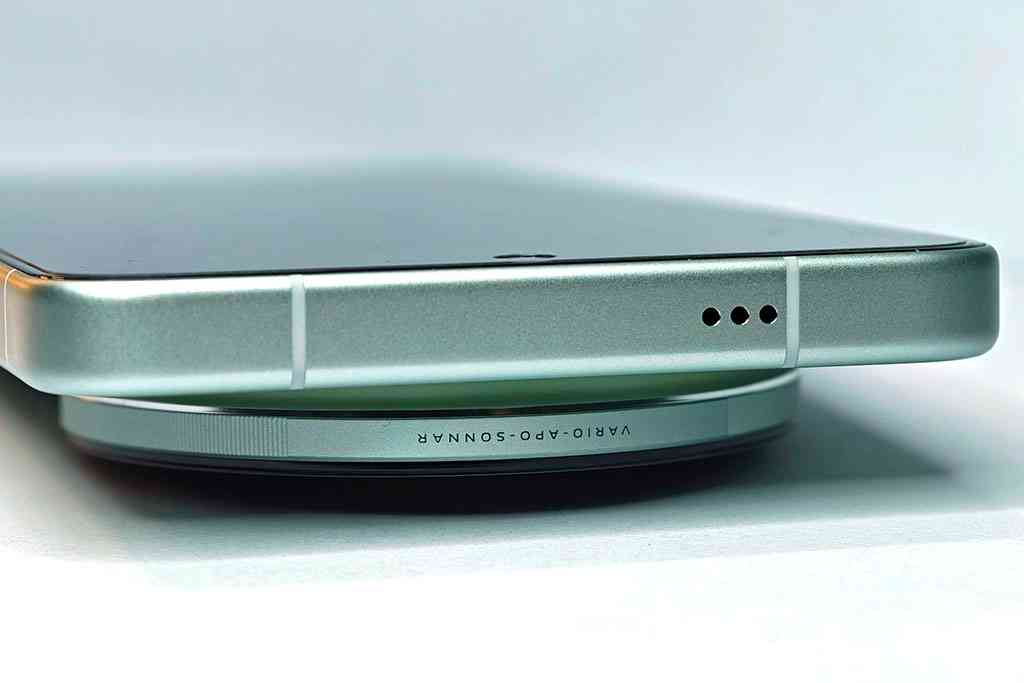 vivo X300 Ultra │專業影像創作旗艦手機，蔡司雙2億鏡拍出電影感