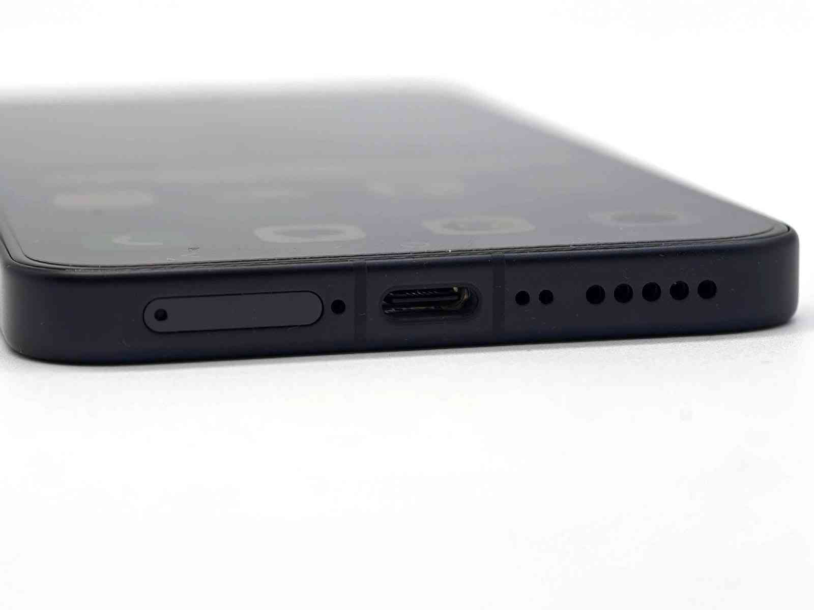 vivo X300 FE｜ 輕巧高效能，親民價$6,998入手蔡司影像演唱會神器