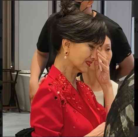 凍齡女神丨70年代TVB凍齡花旦「鄭少秋舊愛」突公開爆喊　傳2大原因令情緒崩潰